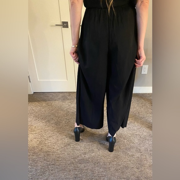 Aritzia Wilfred Black Wide Leg Dress Pants - Picture 2 of 3